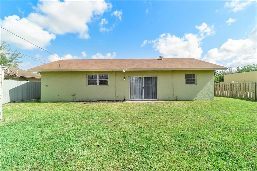 DEL RIO ESTATES - Residential