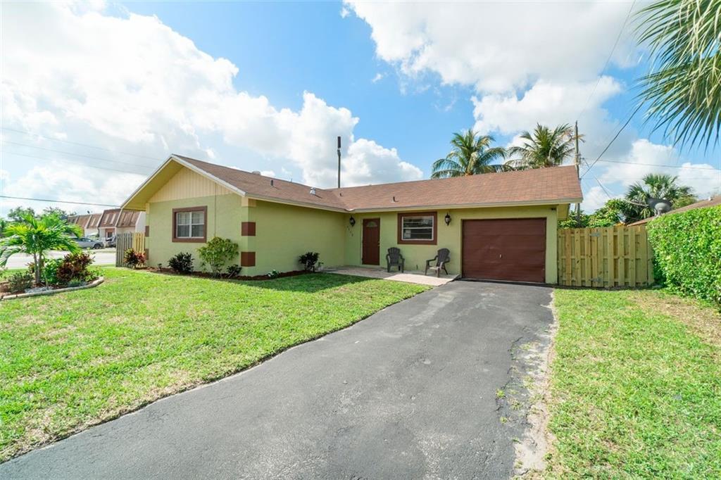 DEL RIO ESTATES - Residential