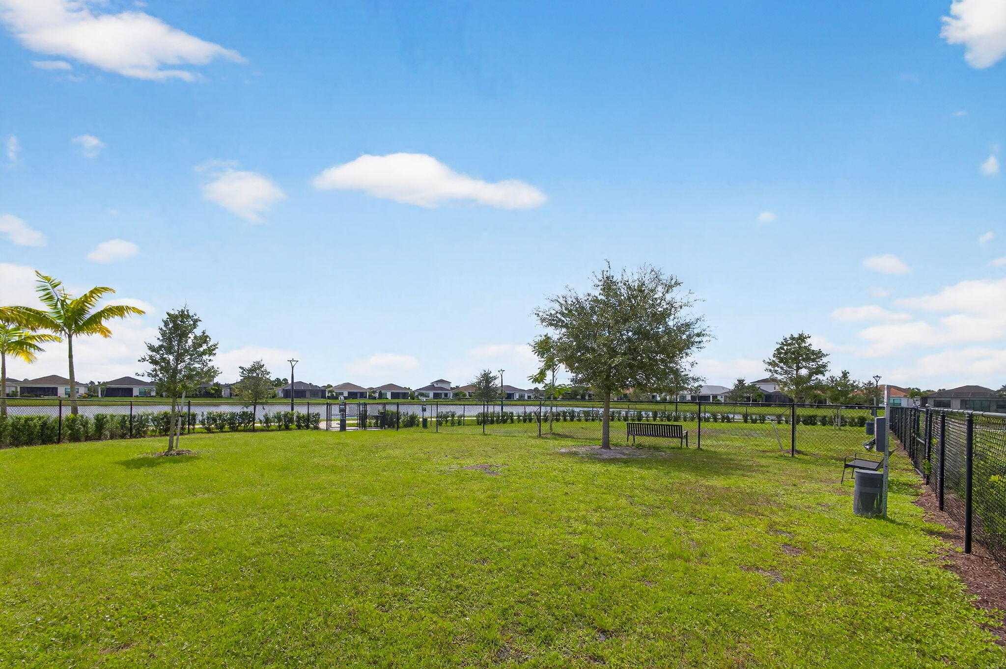 CRESSWIND PALM BEACH - Residential