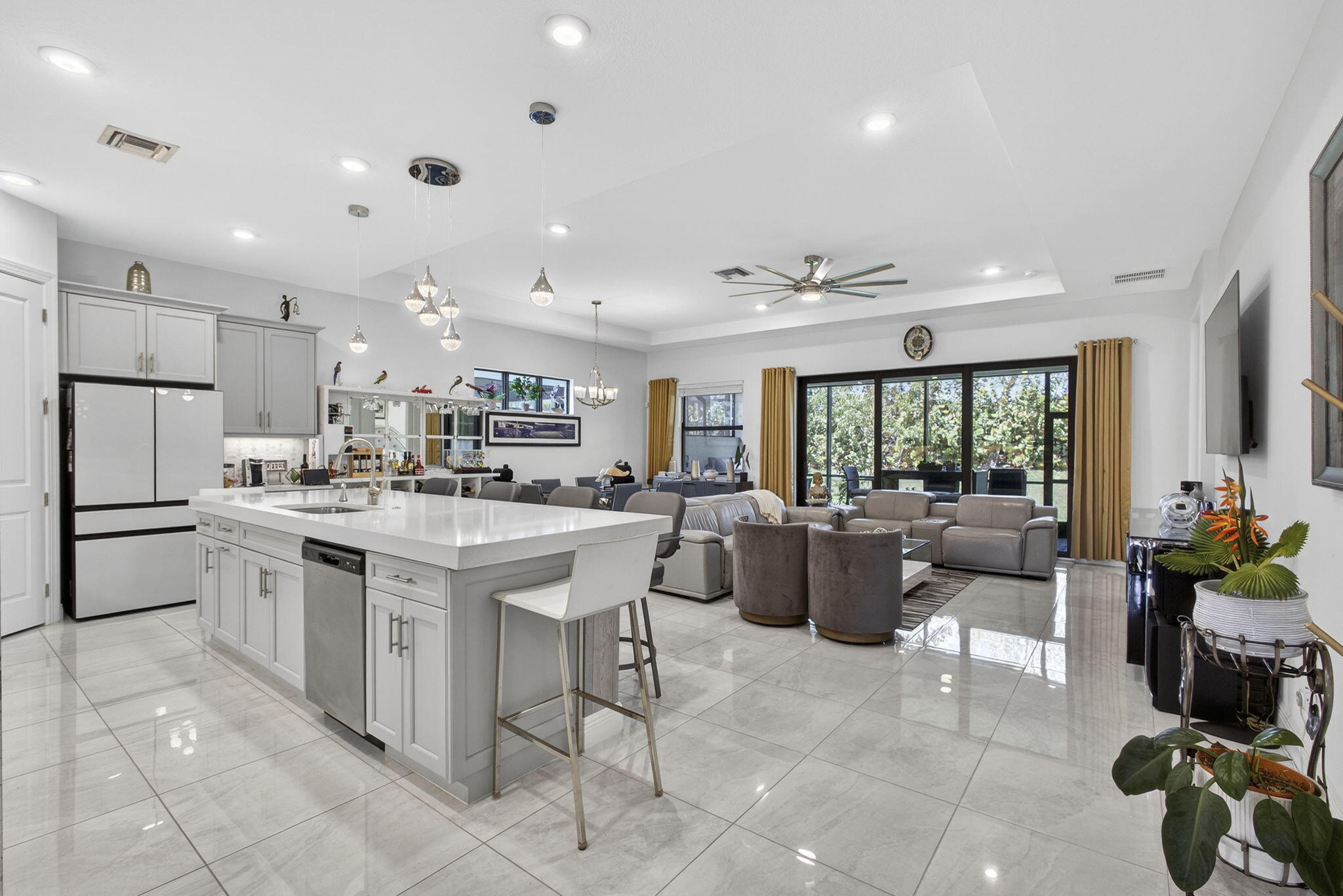 CRESSWIND PALM BEACH - Residential