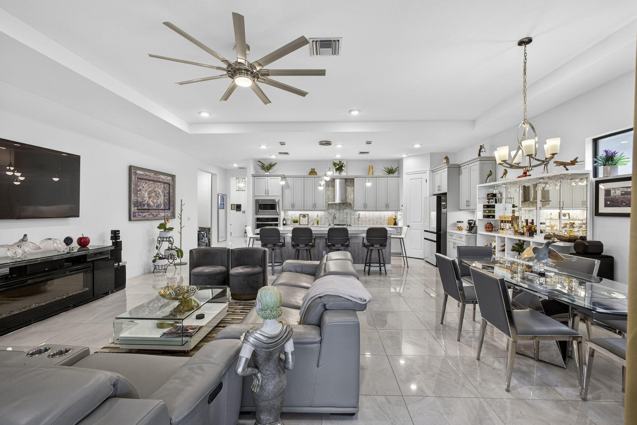 CRESSWIND PALM BEACH - Residential