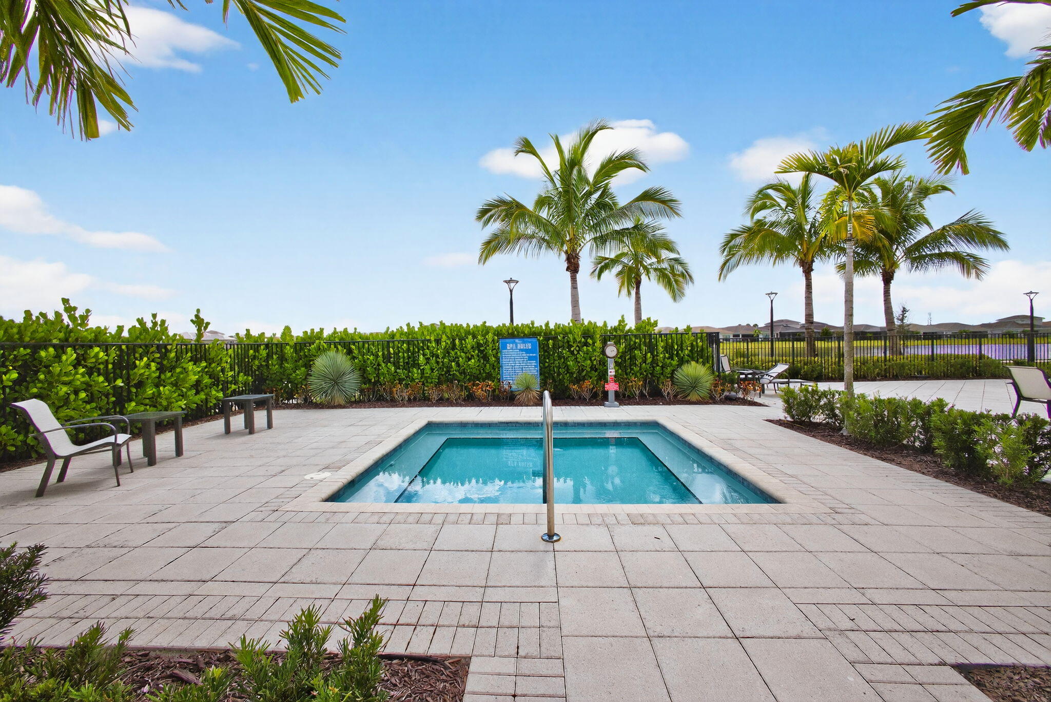 CRESSWIND PALM BEACH - Residential