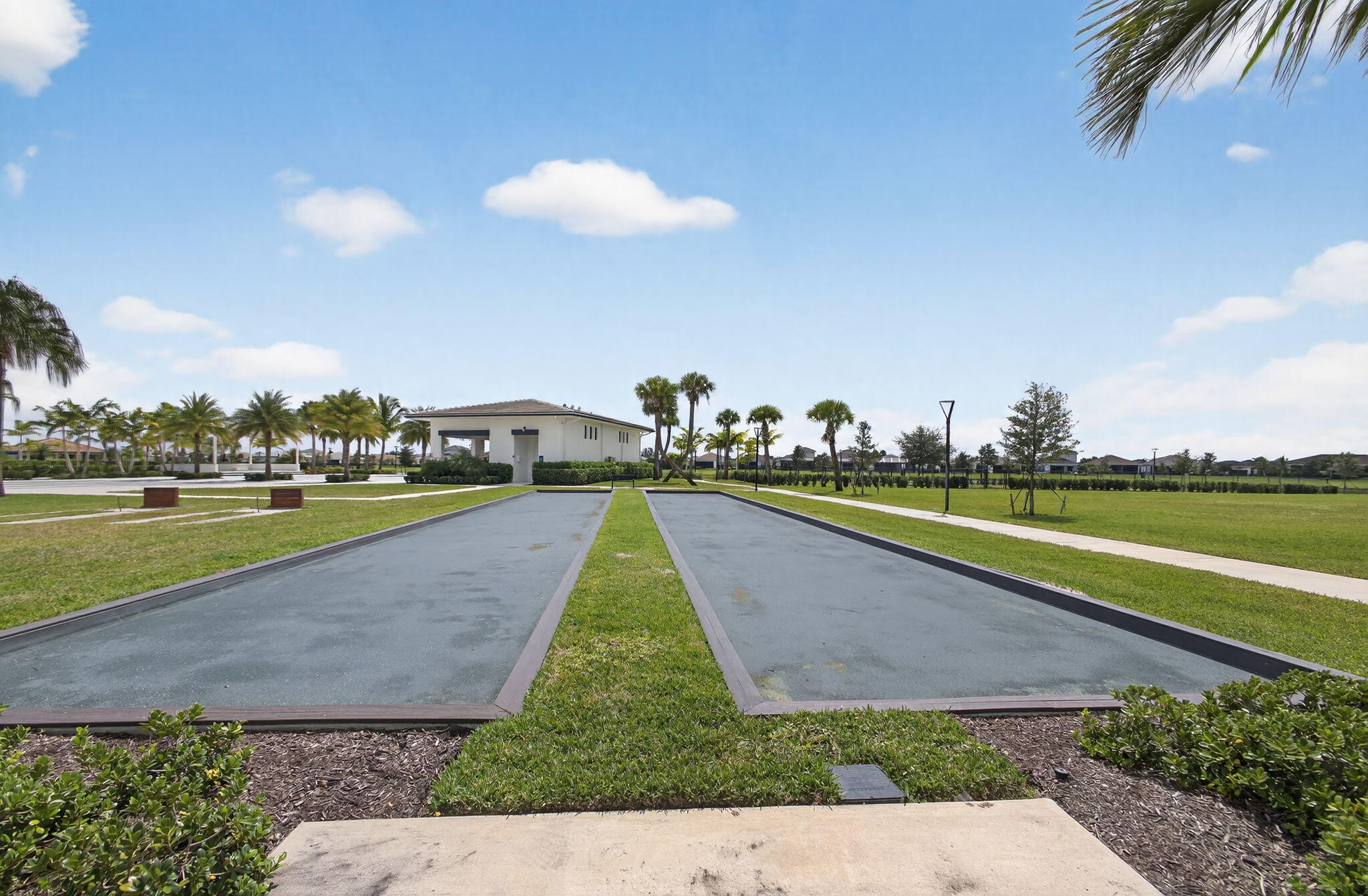 CRESSWIND PALM BEACH - Residential