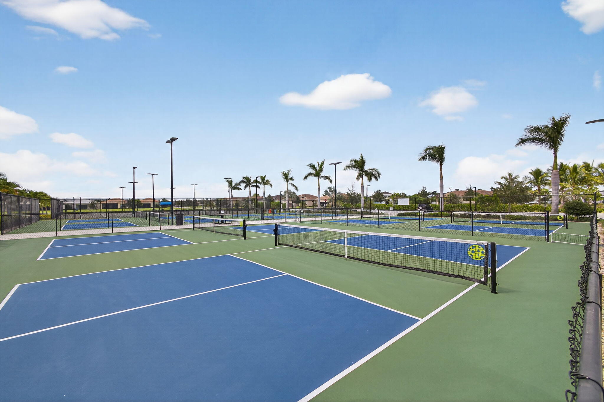 CRESSWIND PALM BEACH - Residential