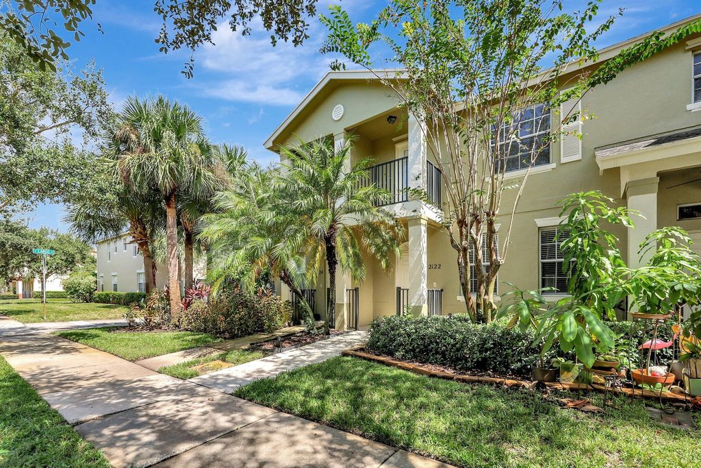 Photo of 2122 SE Grand Drive, Port Saint Lucie, FL 34952 (MLS # R11027181)