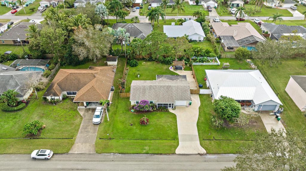 Photo of 650 SE Capon Terrace, Port Saint Lucie, FL 34983 (MLS # R10955617)