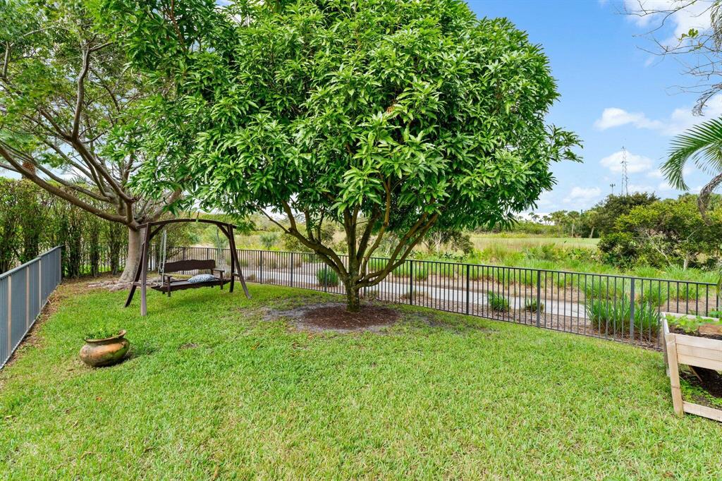 JUPITER COUNTRY CLUB - Residential