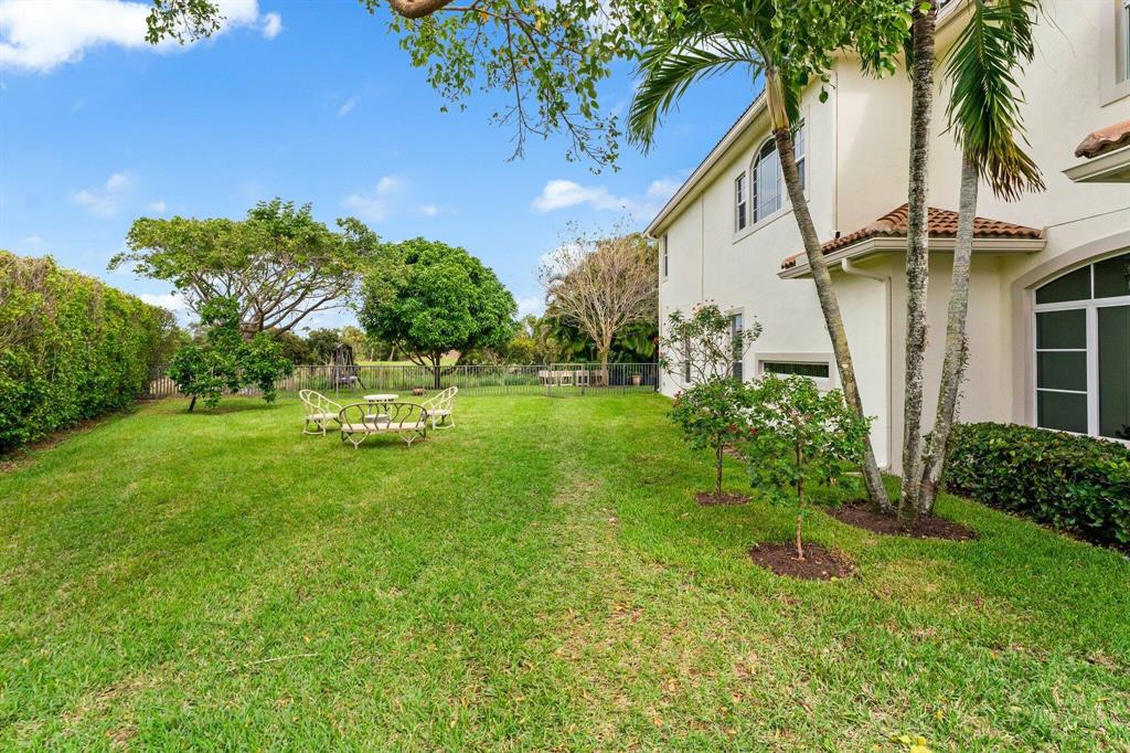 JUPITER COUNTRY CLUB - Residential