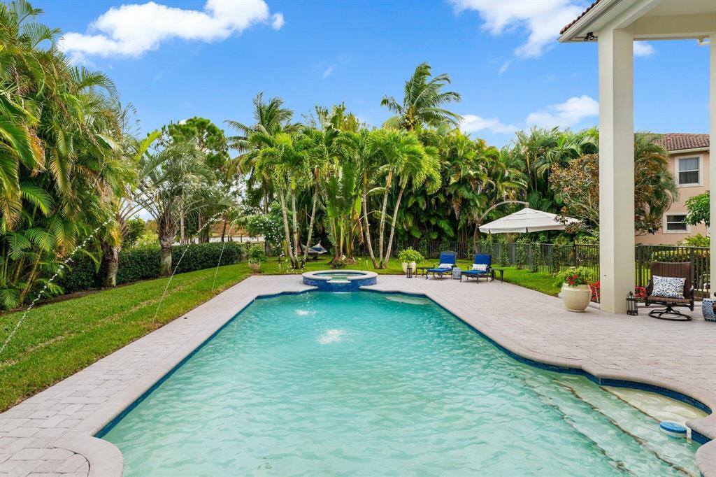 JUPITER COUNTRY CLUB - Residential