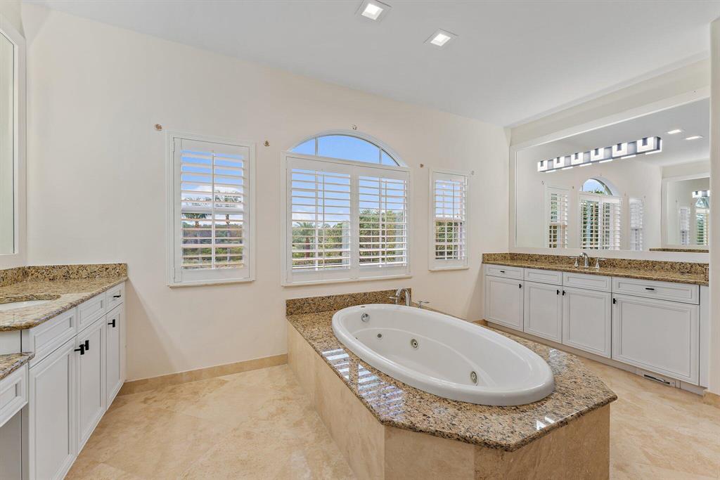 JUPITER COUNTRY CLUB - Residential