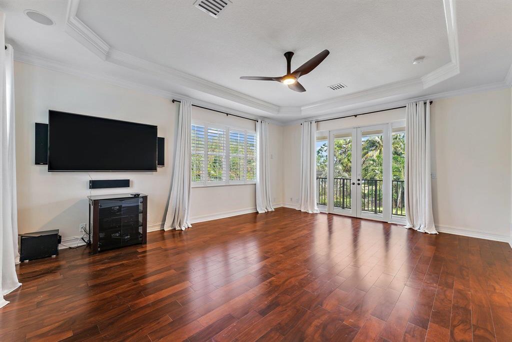 JUPITER COUNTRY CLUB - Residential