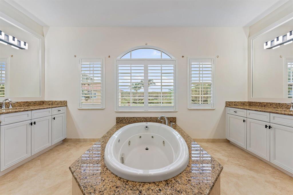 JUPITER COUNTRY CLUB - Residential