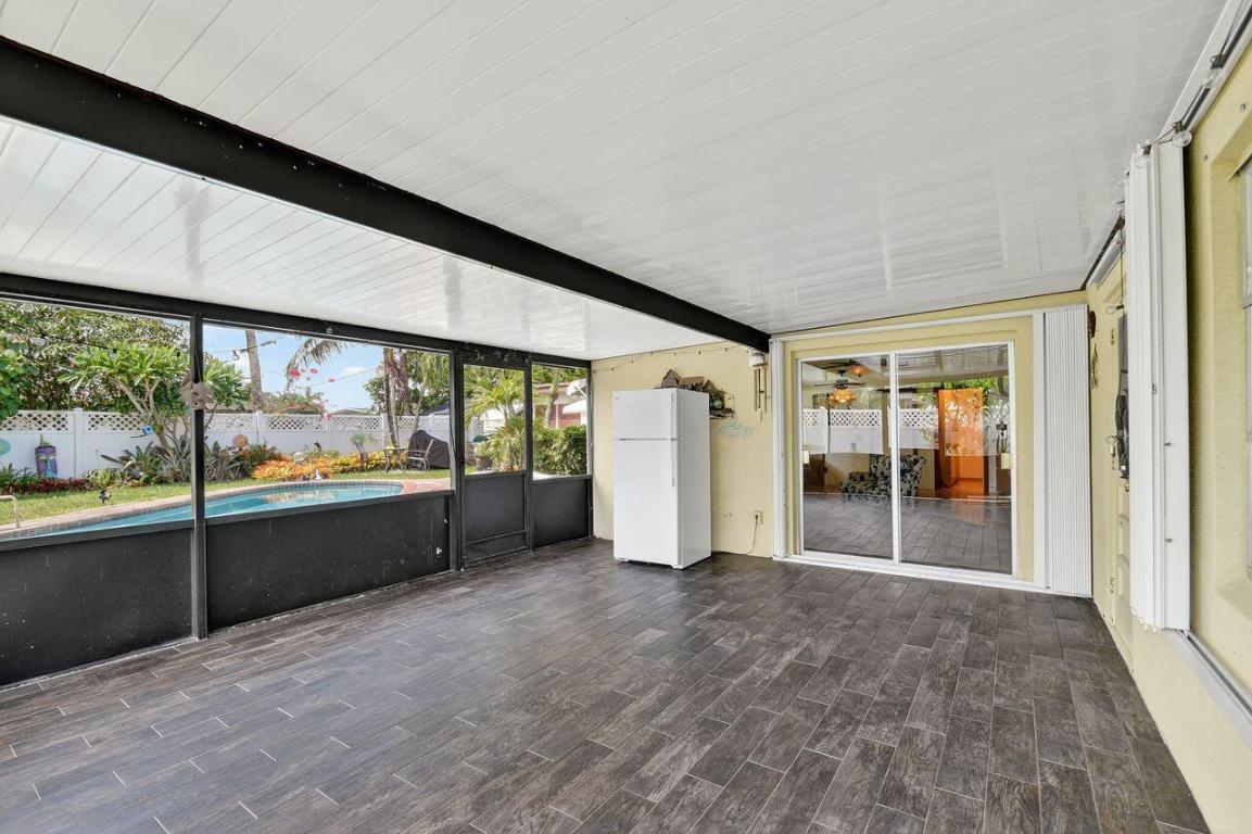 PALM SPRINGS VILLAGE 1 - Residential