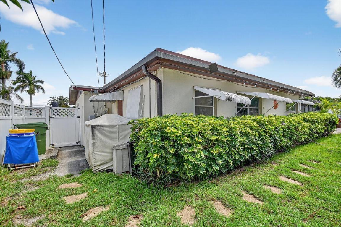 PALM SPRINGS VILLAGE 1 - Residential