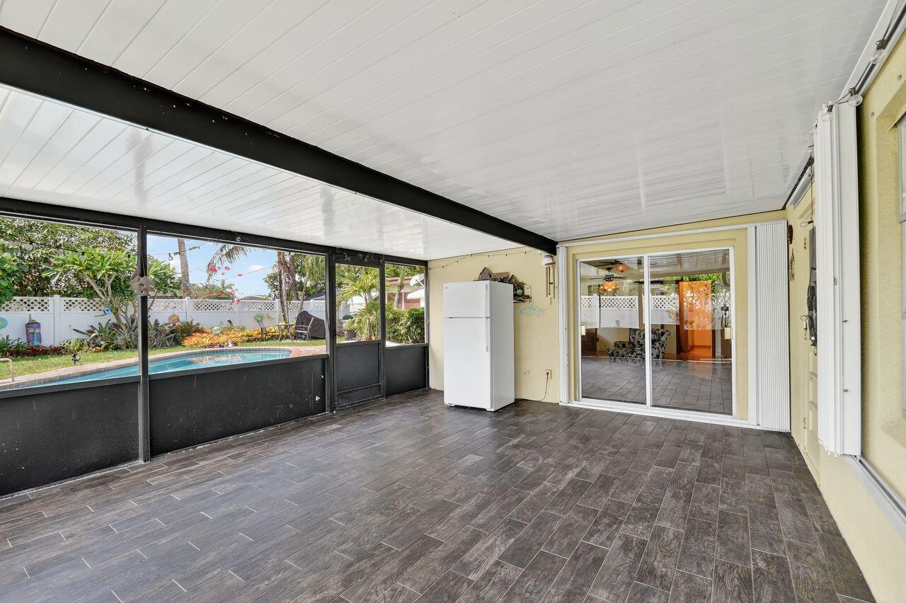 PALM SPRINGS VILLAGE 1 - Residential