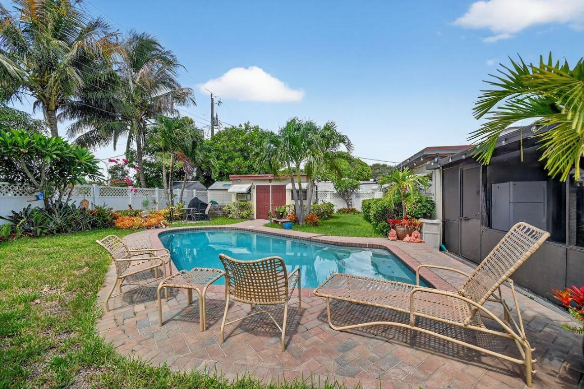 PALM SPRINGS VILLAGE 1 - Residential