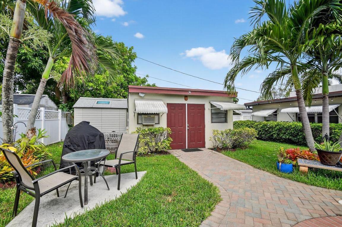 PALM SPRINGS VILLAGE 1 - Residential