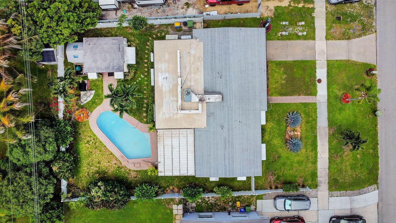 PALM SPRINGS VILLAGE 1 - Residential