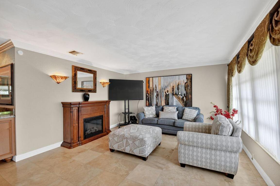 PALM SPRINGS VILLAGE 1 - Residential