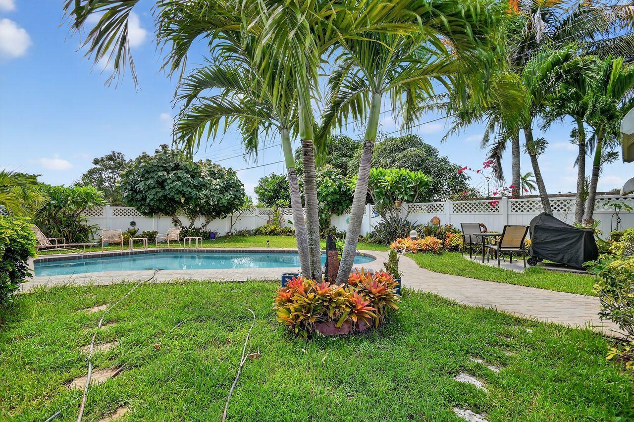 PALM SPRINGS VILLAGE 1 - Residential