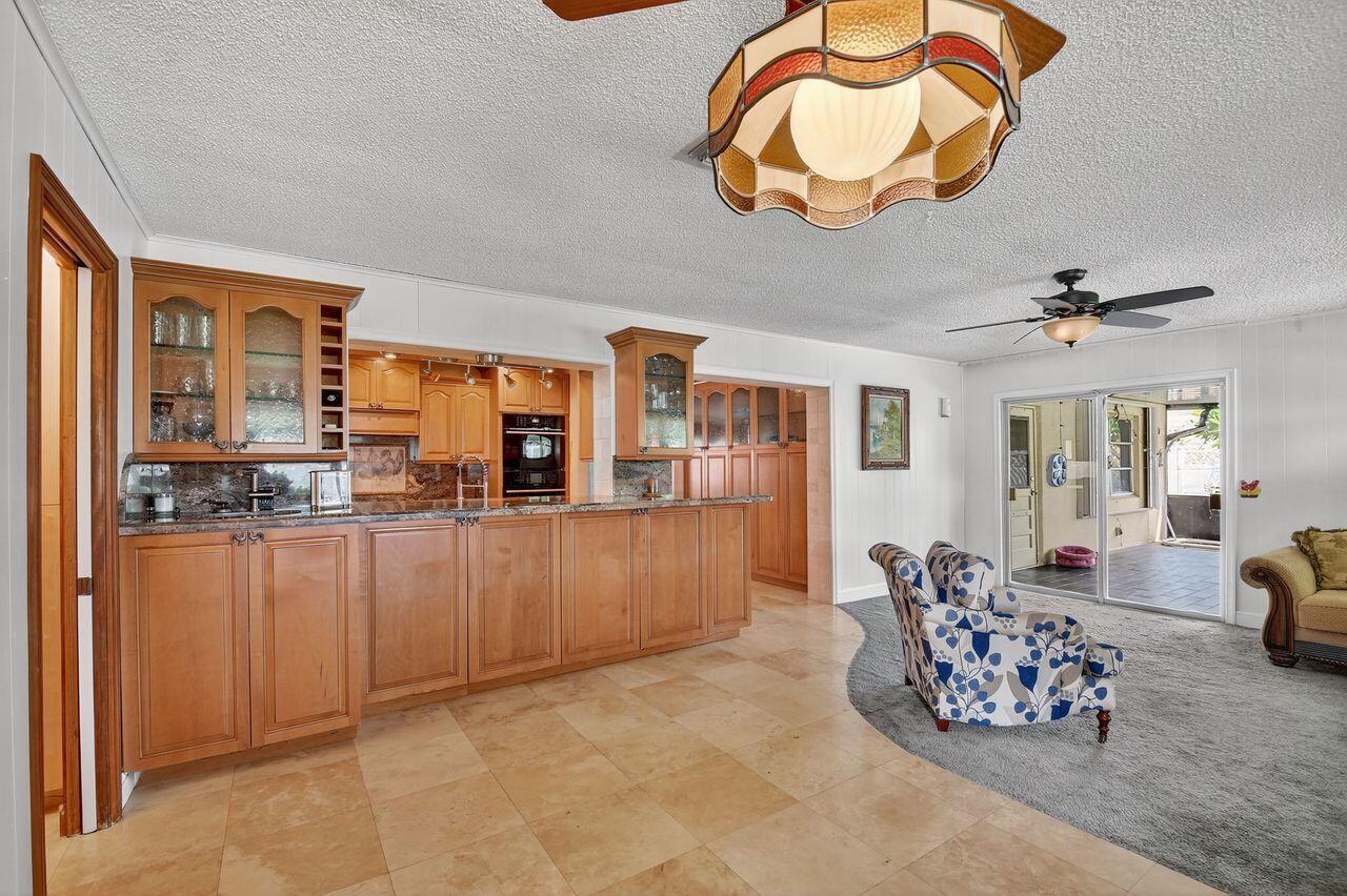 PALM SPRINGS VILLAGE 1 - Residential