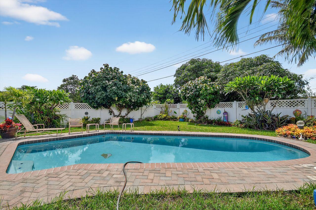 PALM SPRINGS VILLAGE 1 - Residential