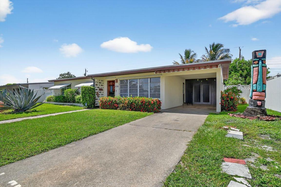 PALM SPRINGS VILLAGE 1 - Residential