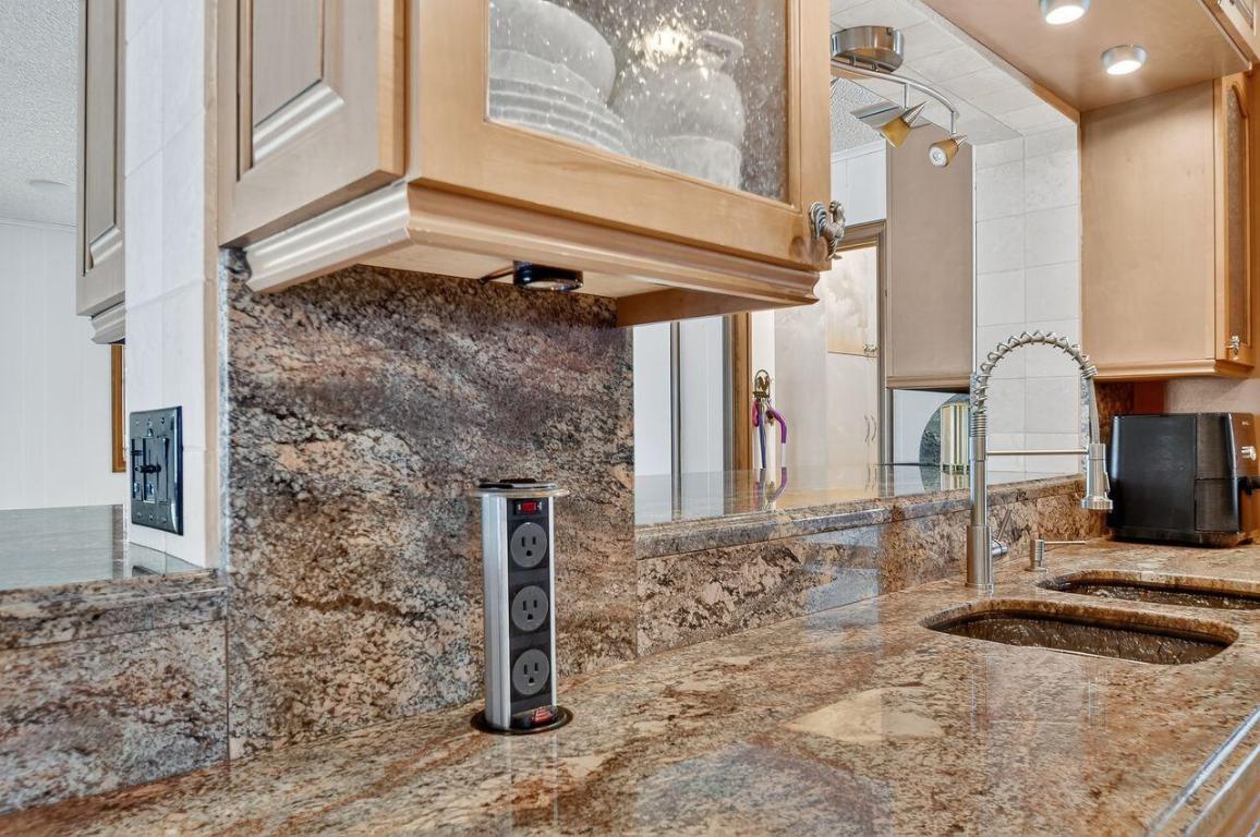 PALM SPRINGS VILLAGE 1 - Residential