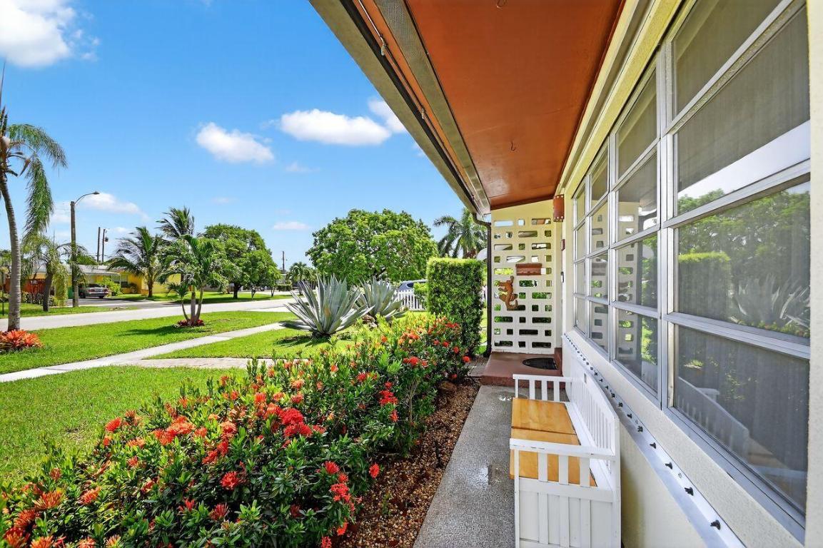 PALM SPRINGS VILLAGE 1 - Residential