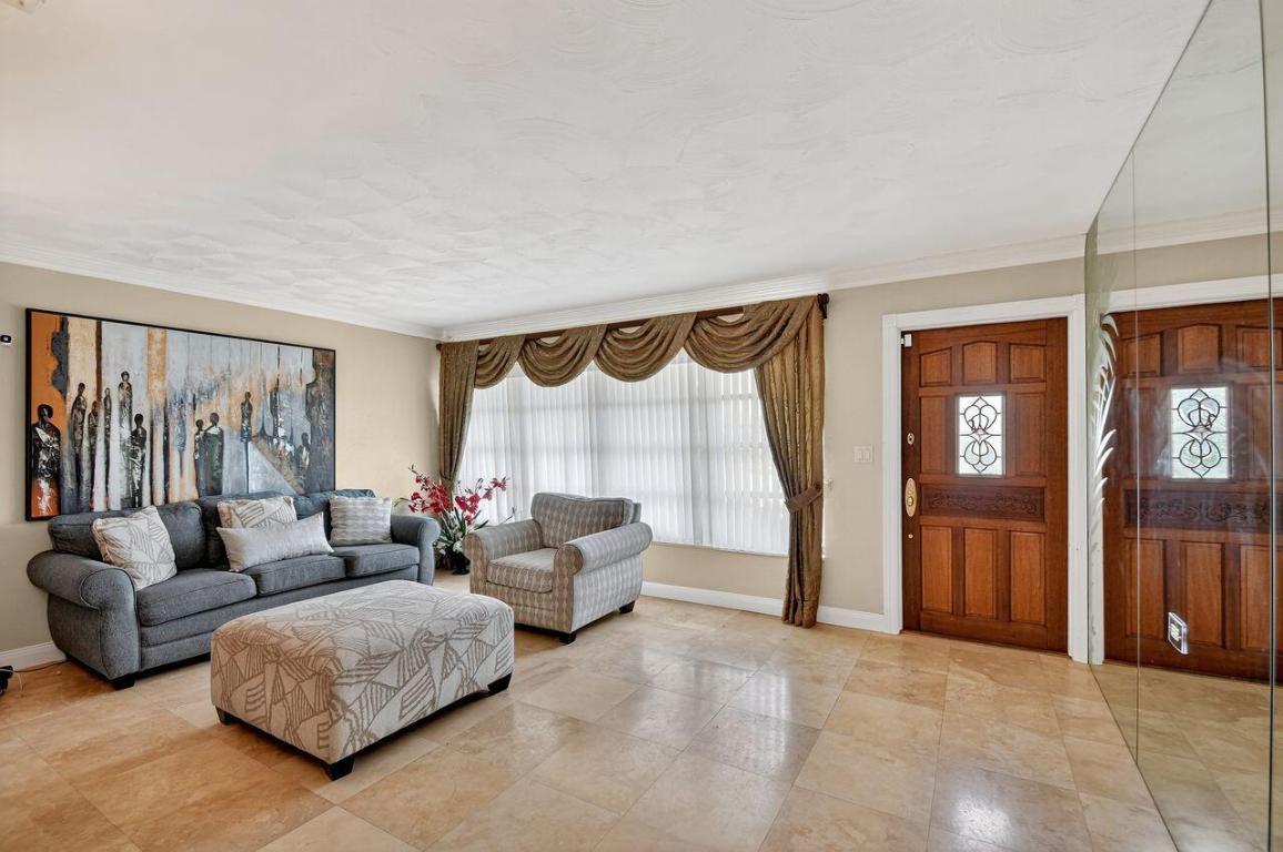 PALM SPRINGS VILLAGE 1 - Residential