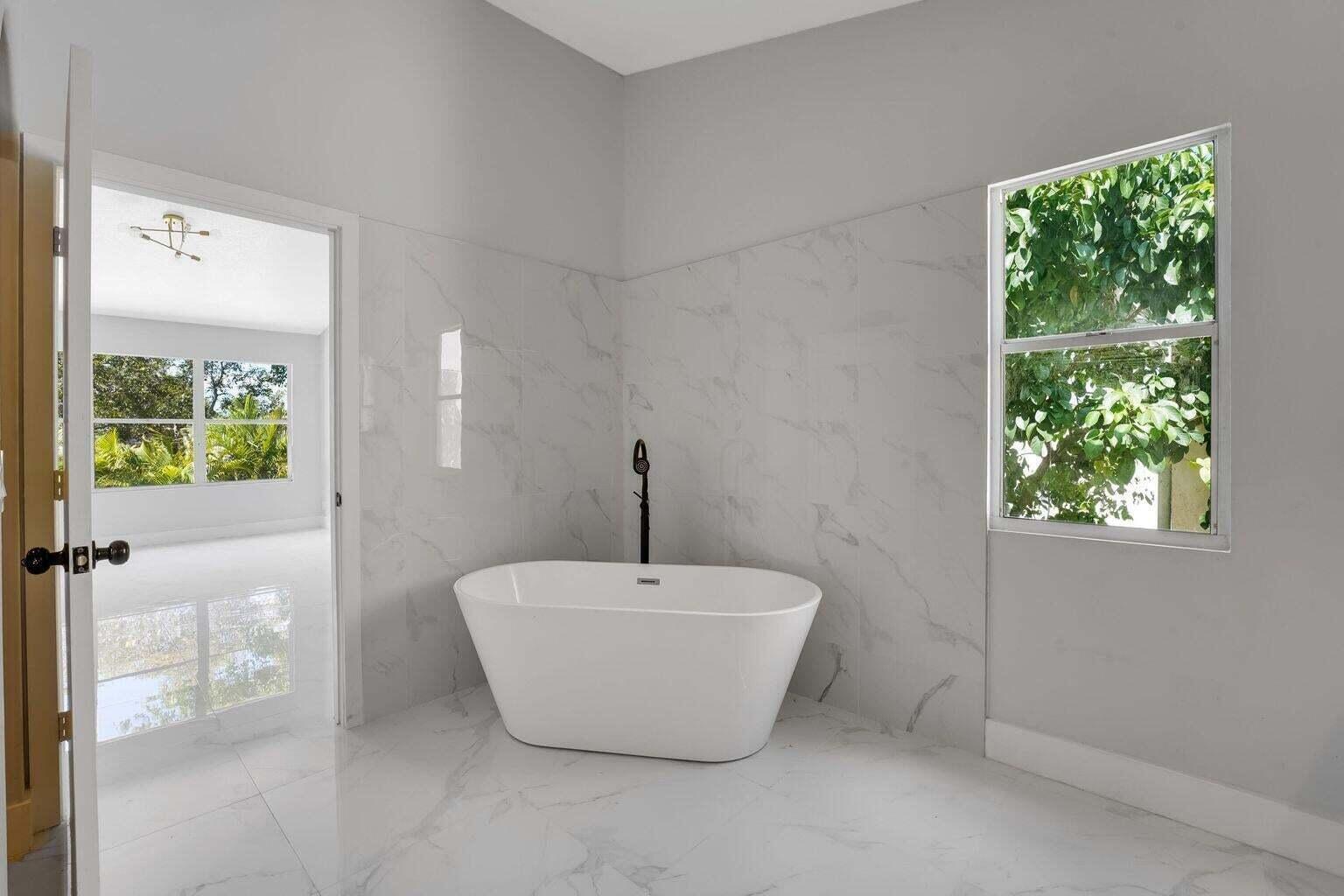 WOODSIDE ESTATES - Residential Lease