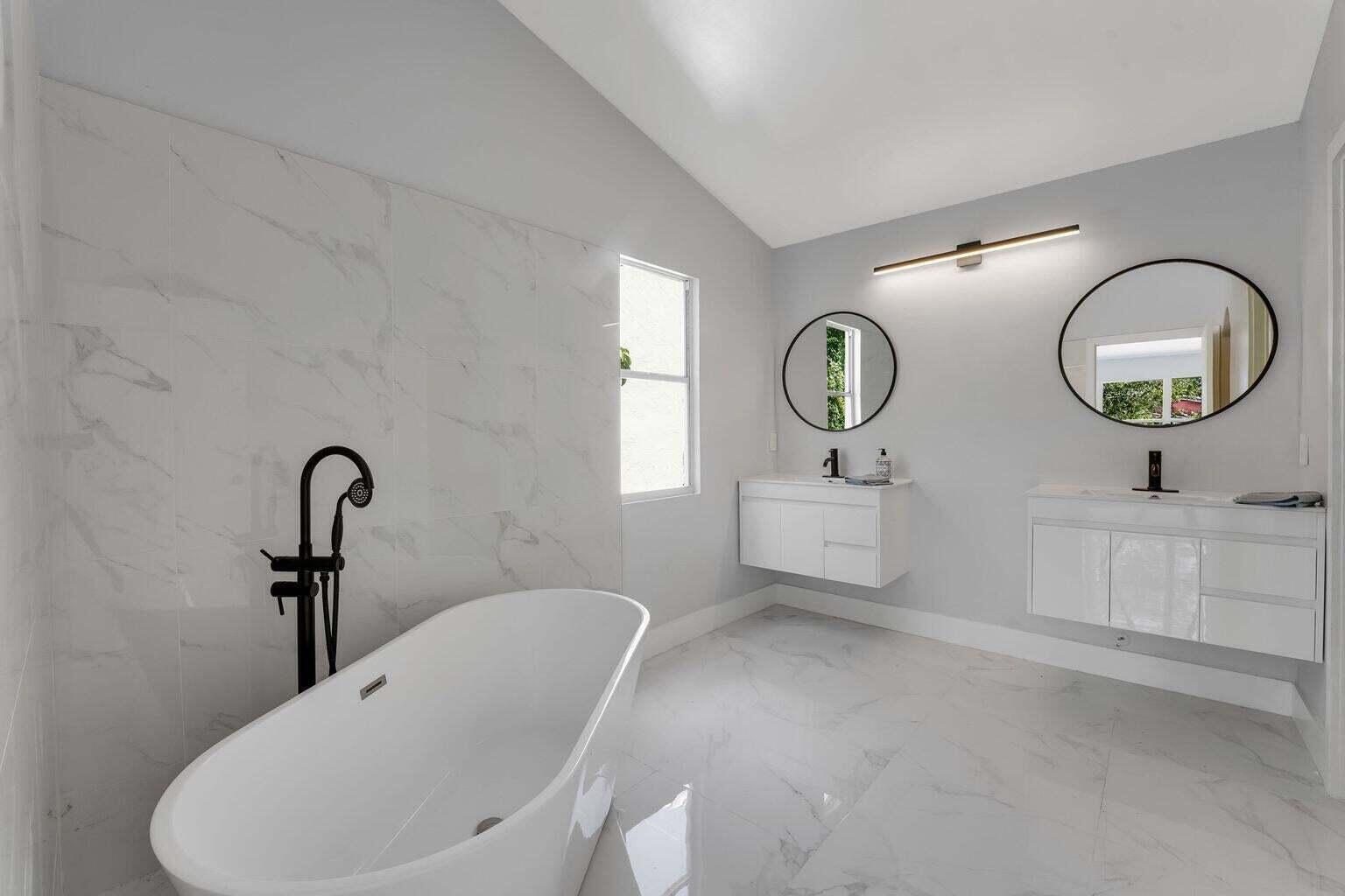 WOODSIDE ESTATES - Residential Lease