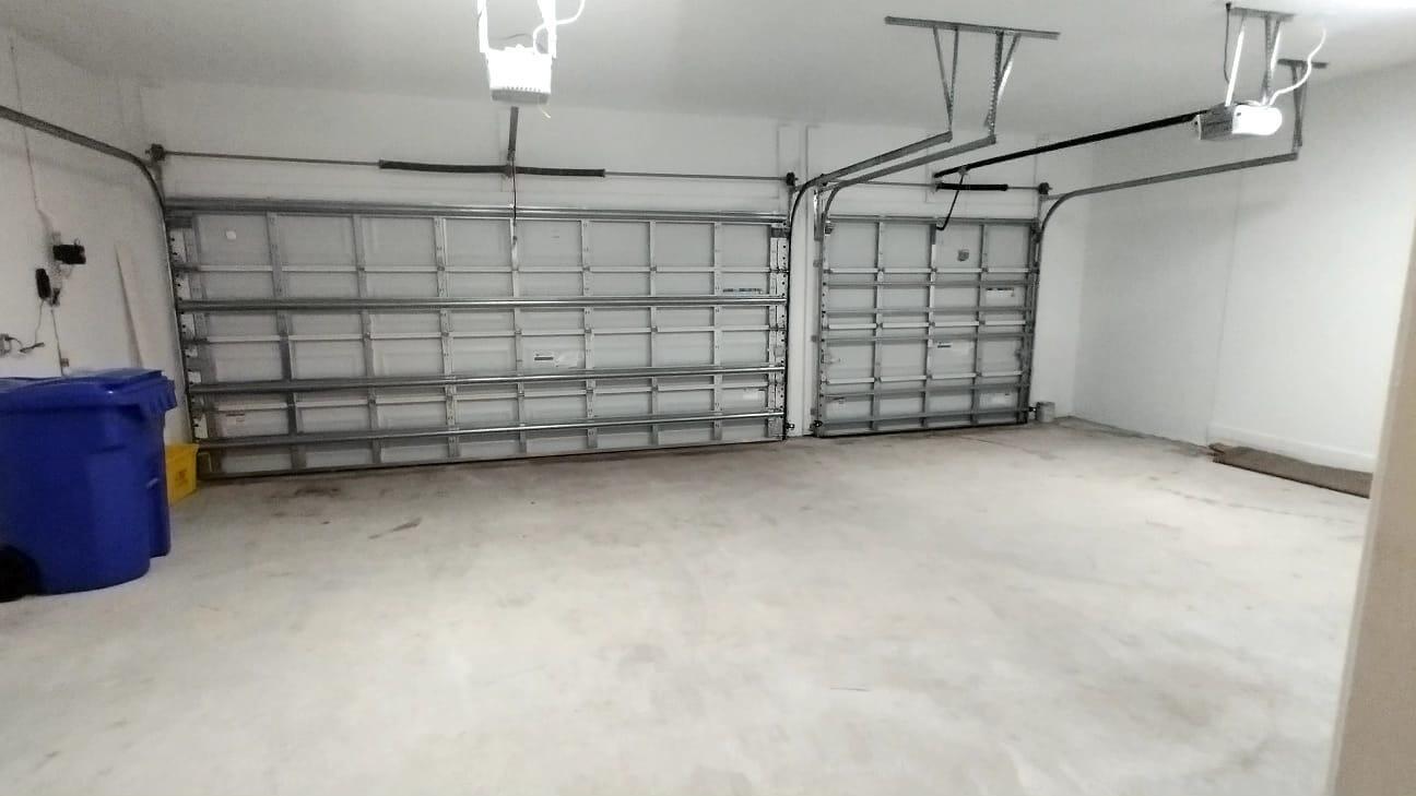 CRESTWOOD NORTH REPLAT TW - Residential Lease