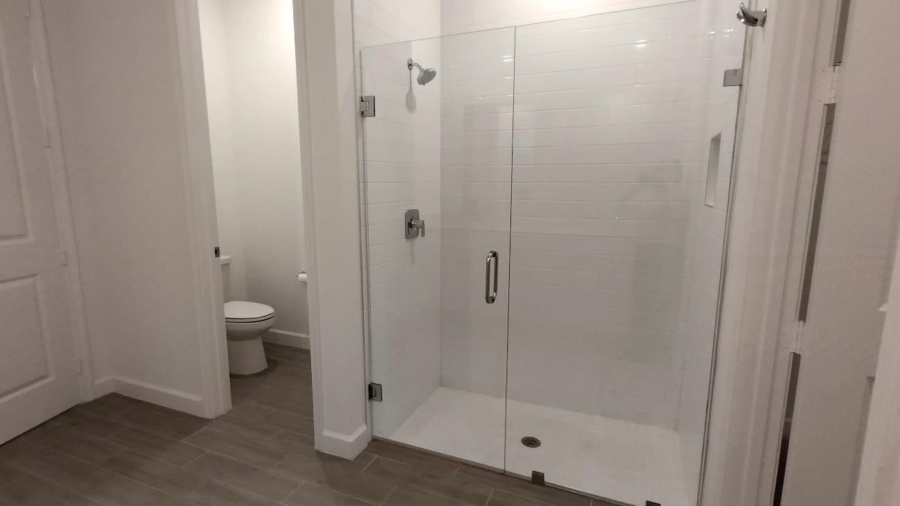 CRESTWOOD NORTH REPLAT TW - Residential Lease