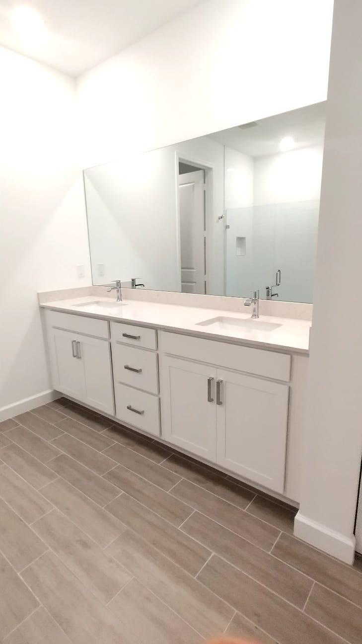 CRESTWOOD NORTH REPLAT TW - Residential Lease