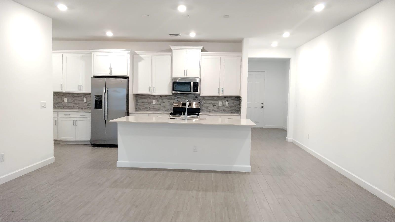 CRESTWOOD NORTH REPLAT TW - Residential Lease