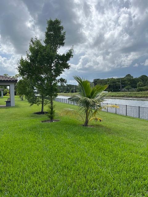 CRESTWOOD NORTH REPLAT TW - Residential Lease