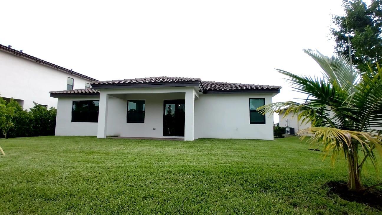 CRESTWOOD NORTH REPLAT TW - Residential Lease