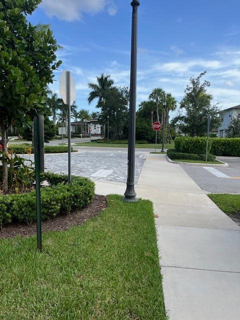 CRESTWOOD NORTH REPLAT TW - Residential Lease