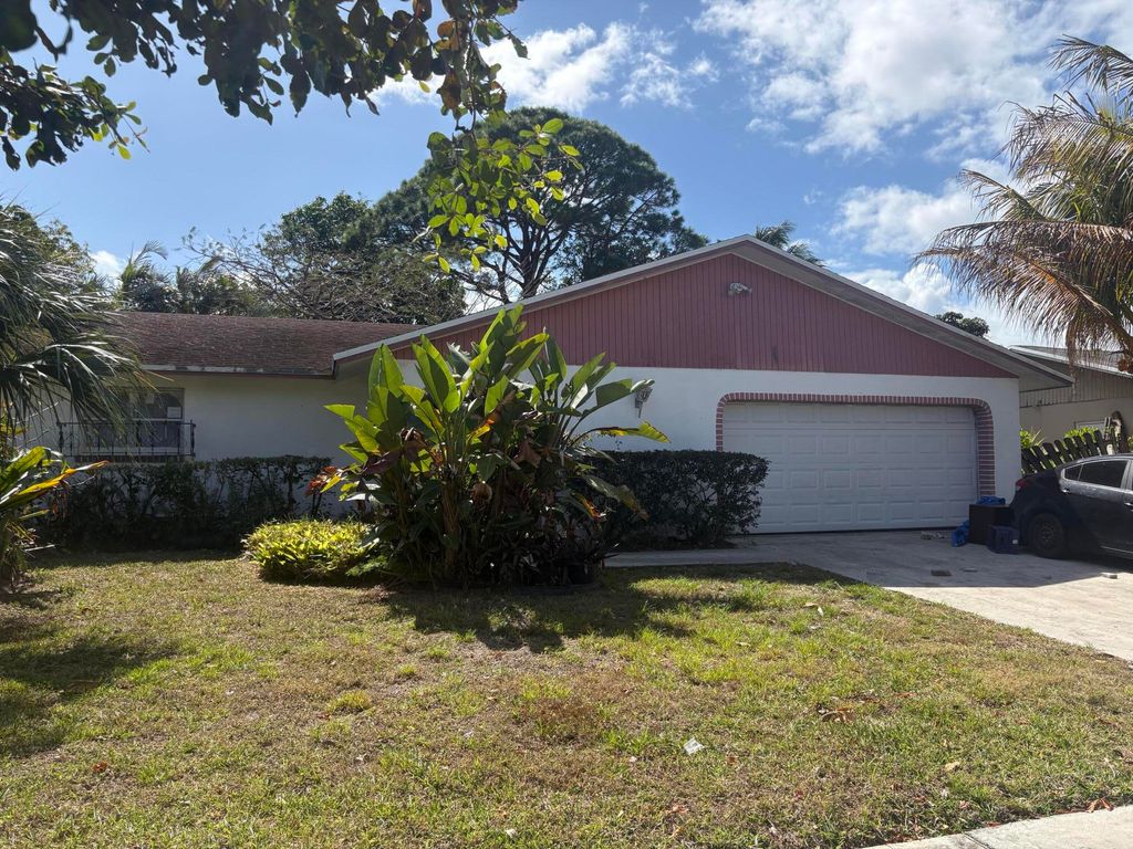 Photo of 2920 Dorson Way, Delray Beach, FL 33445 (MLS # R11167784)
