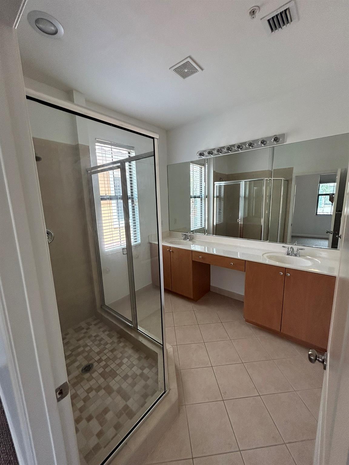 Artesia - Residential Lease