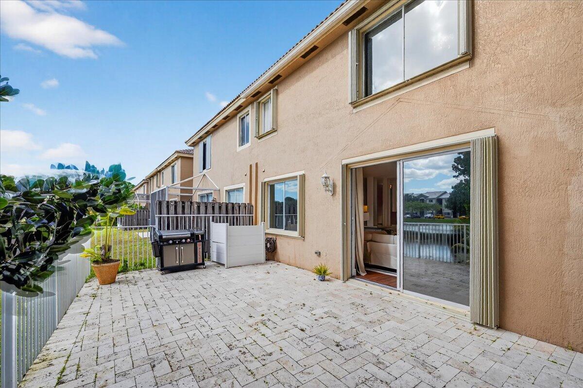 BANYAN TRAILS - Residential