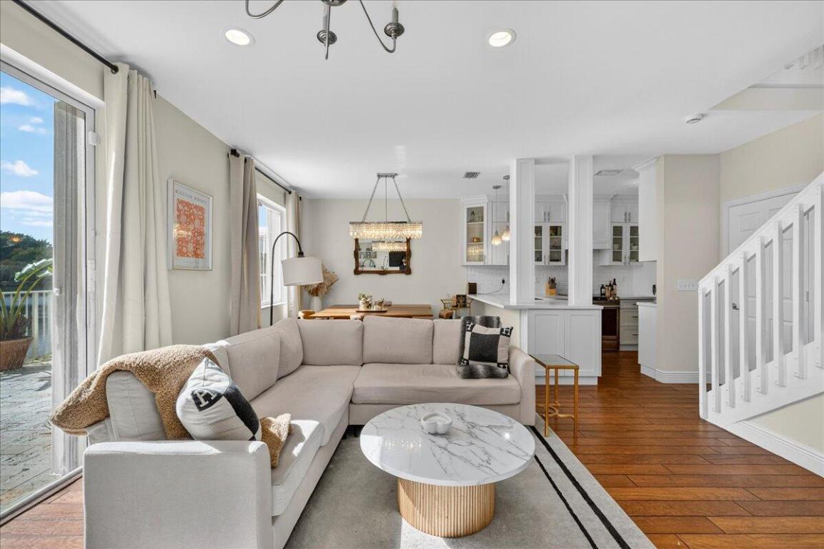 BANYAN TRAILS - Residential