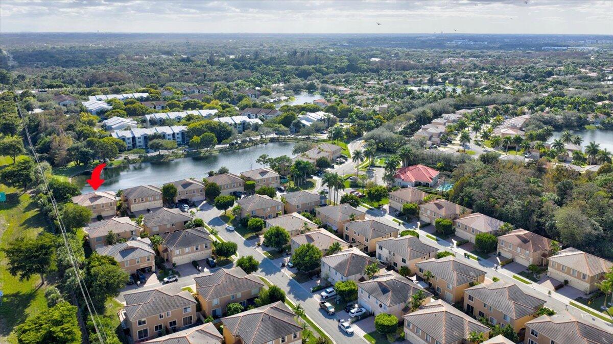 BANYAN TRAILS - Residential