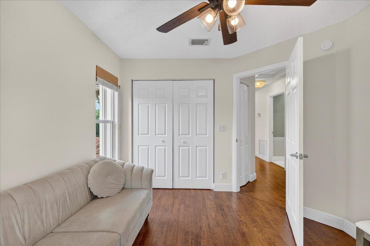 BANYAN TRAILS - Residential