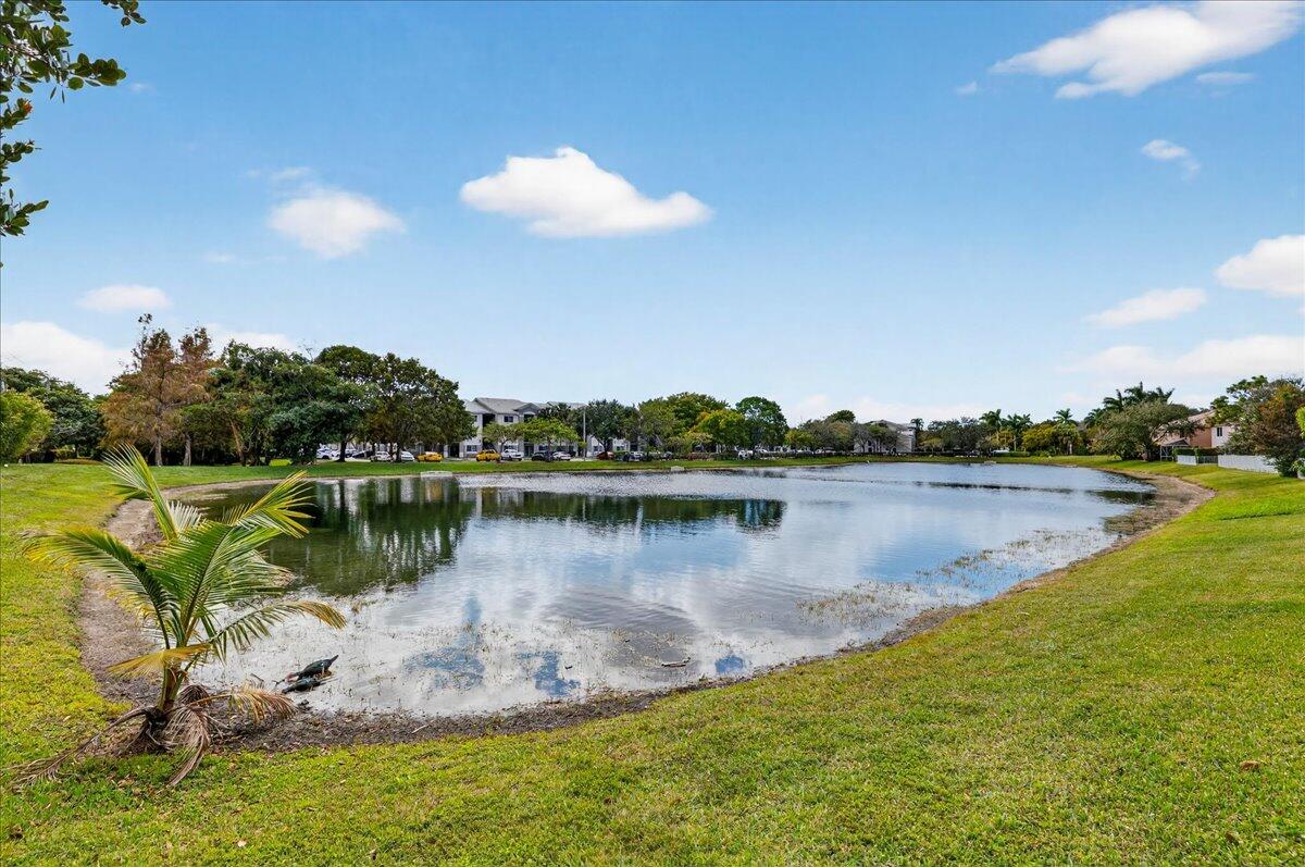 BANYAN TRAILS - Residential