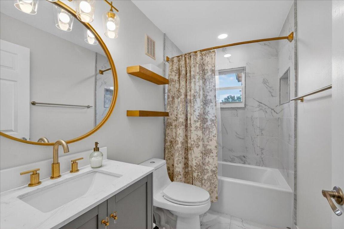 BANYAN TRAILS - Residential