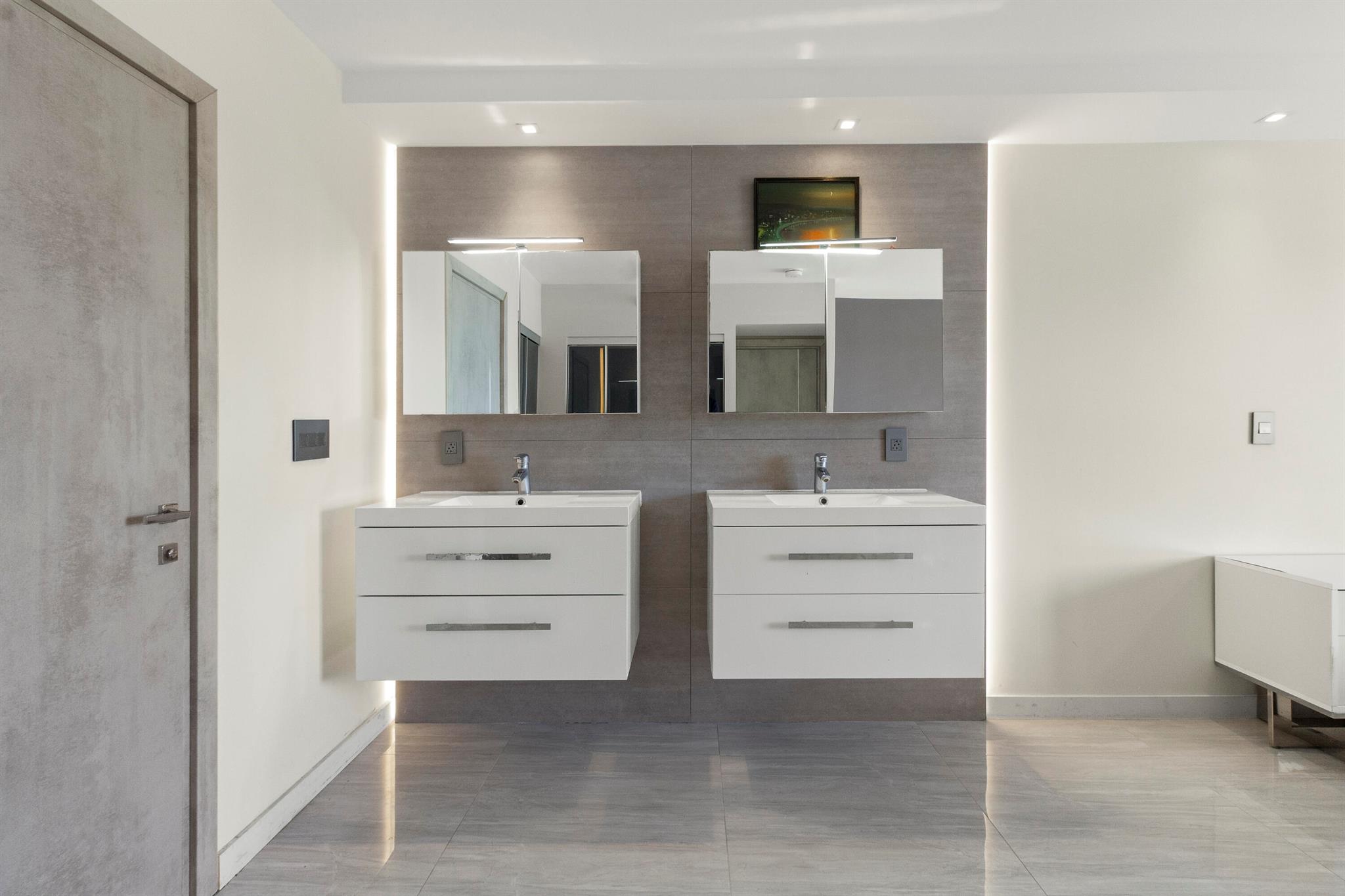 WATERVIEW CONDO - Residential