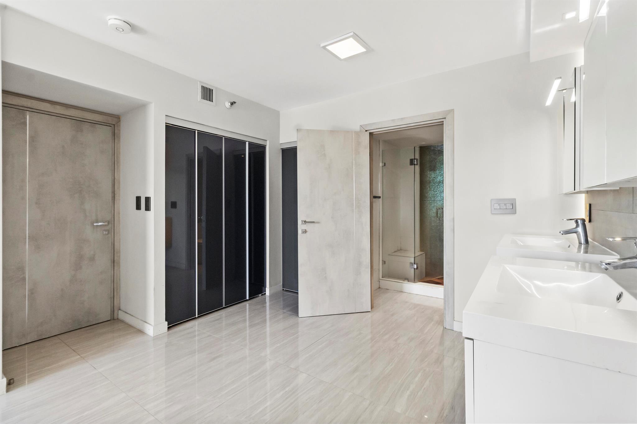 WATERVIEW CONDO - Residential