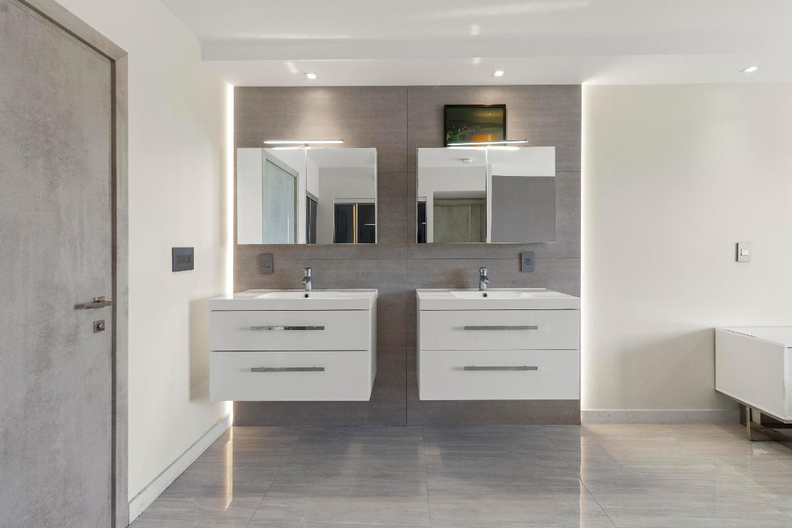 WATERVIEW CONDO - Residential